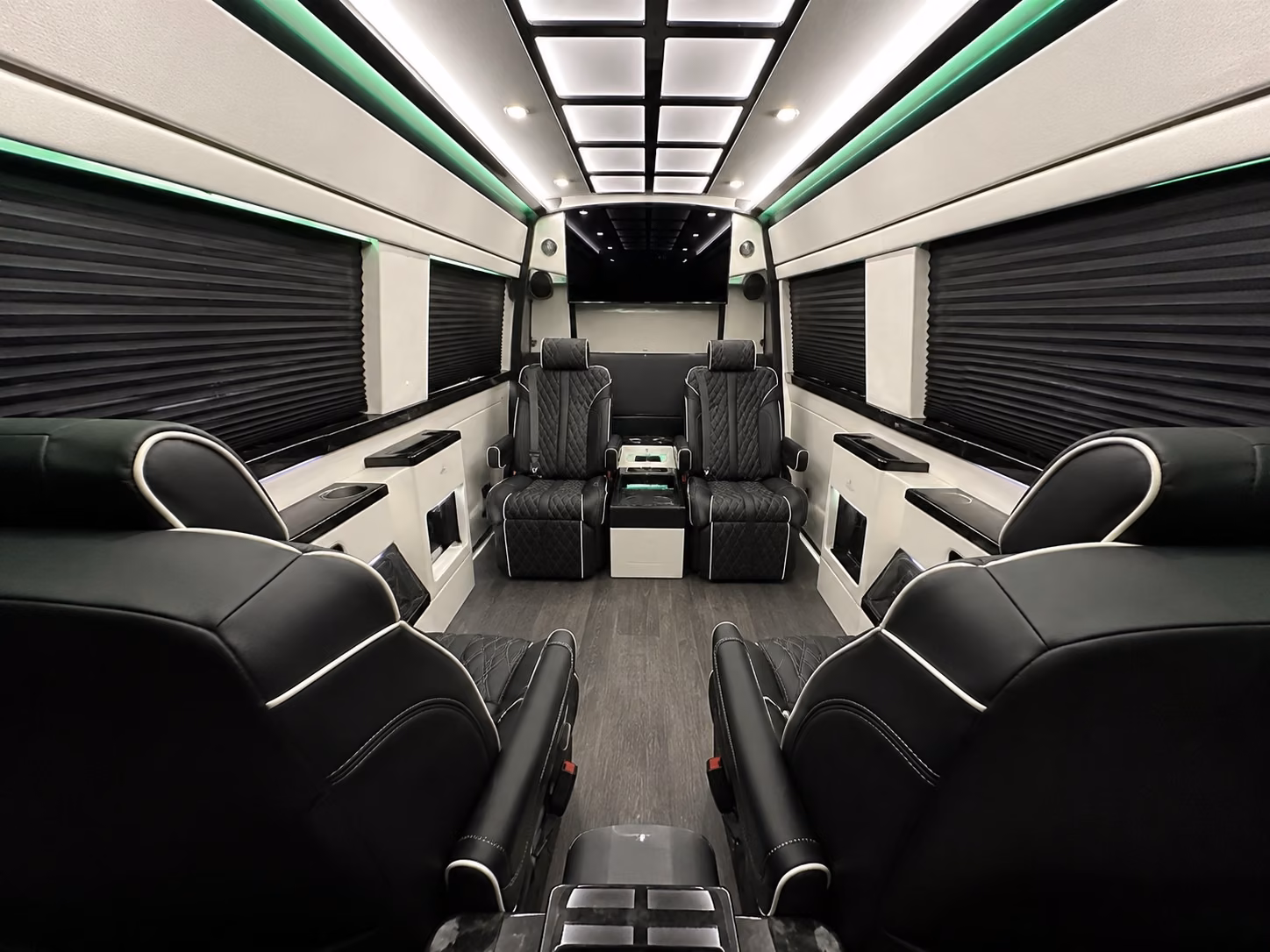 find the perfect transportation for your next airport transfer 5