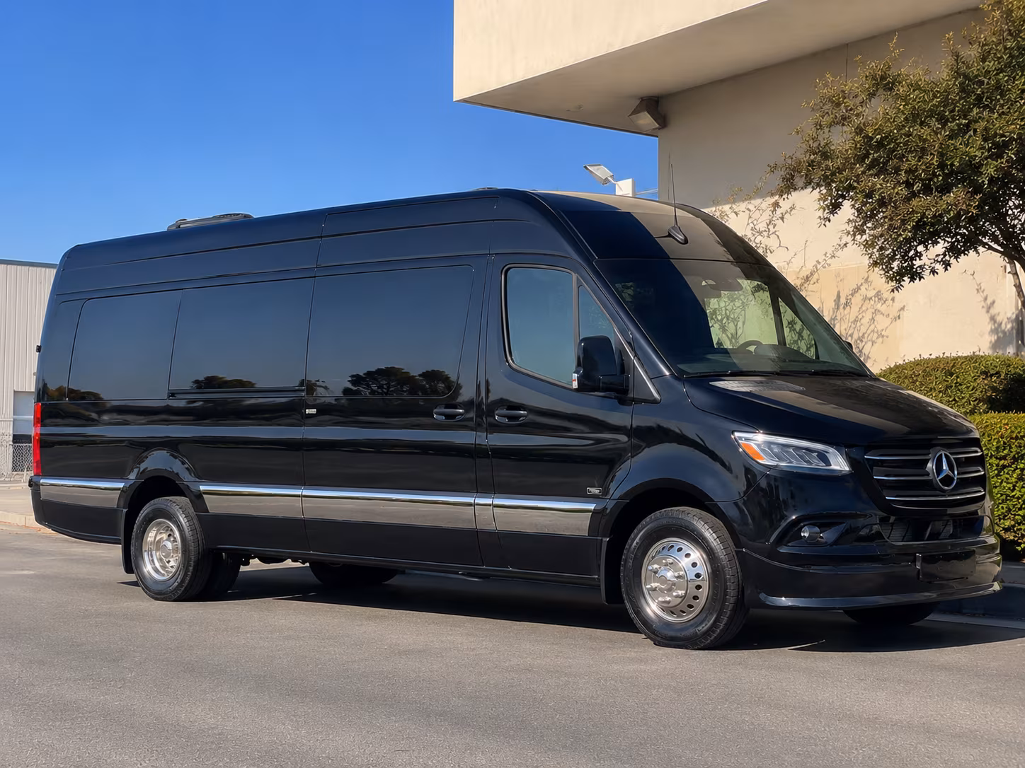 miami gardens 20 passenger sprinter van