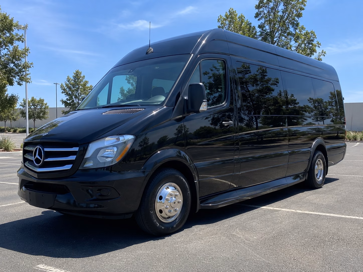 miami gardens employee shuttle van service