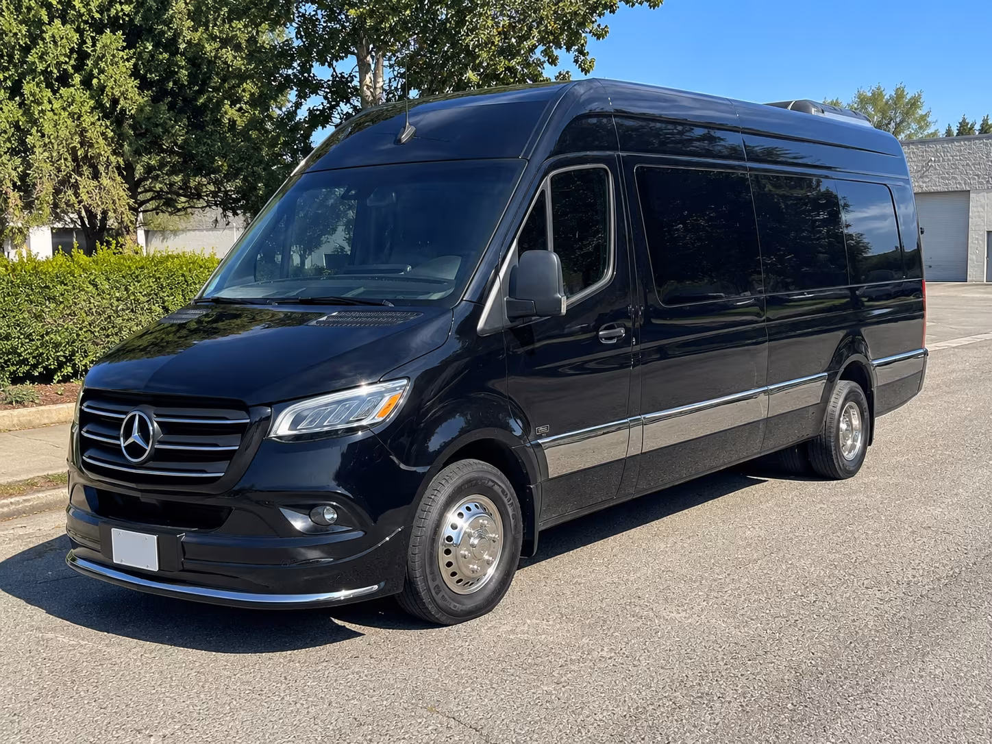 sprinter van service to every major arena and amphitheater near miami gardens